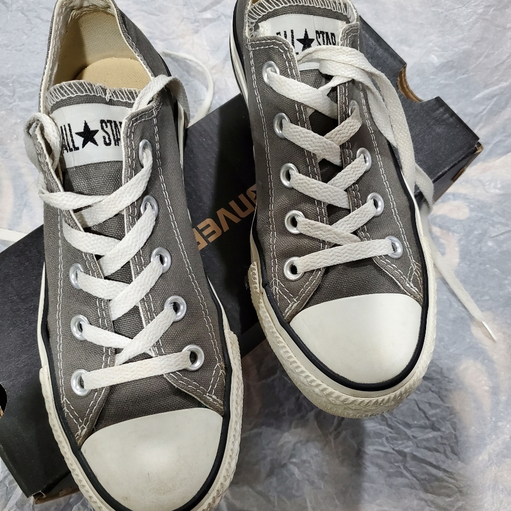 Converse chuck taylor charcoal grey all star low top size 6